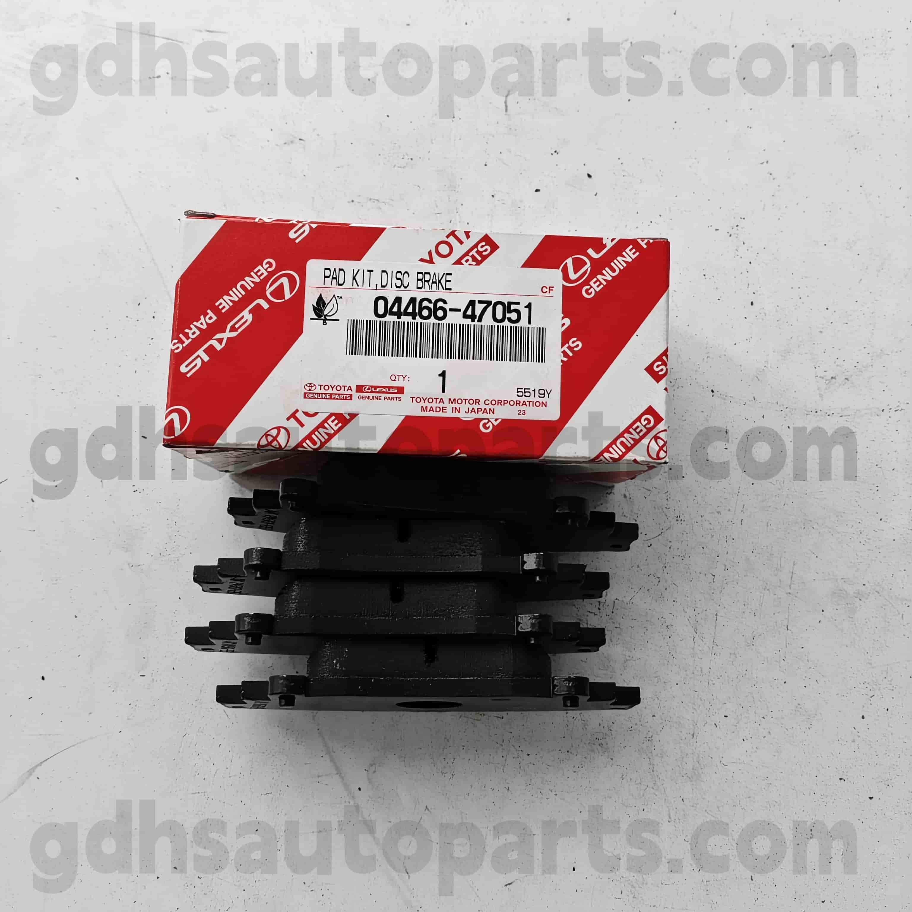 04466-60140 Toyota valódi alkatrészek Hátsó fékbetétek Land Cruiser Prado 、 Fortuner 、 Hilux alváz no. GRJ150